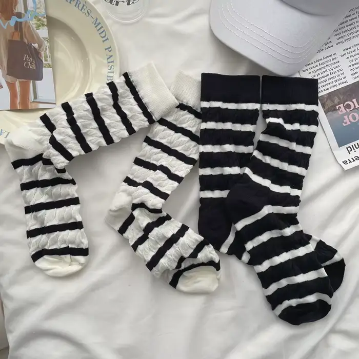 Chaussettes Rayées Légères et Respirantes en Coton