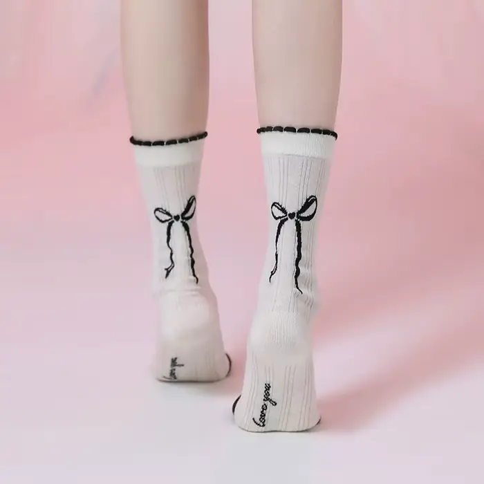 Chaussettes pour femmes style ballet, respirantes, tendance, couleur unie, printemps-été, mi-mollet, fines, en coton, avec nœud, vente en gros